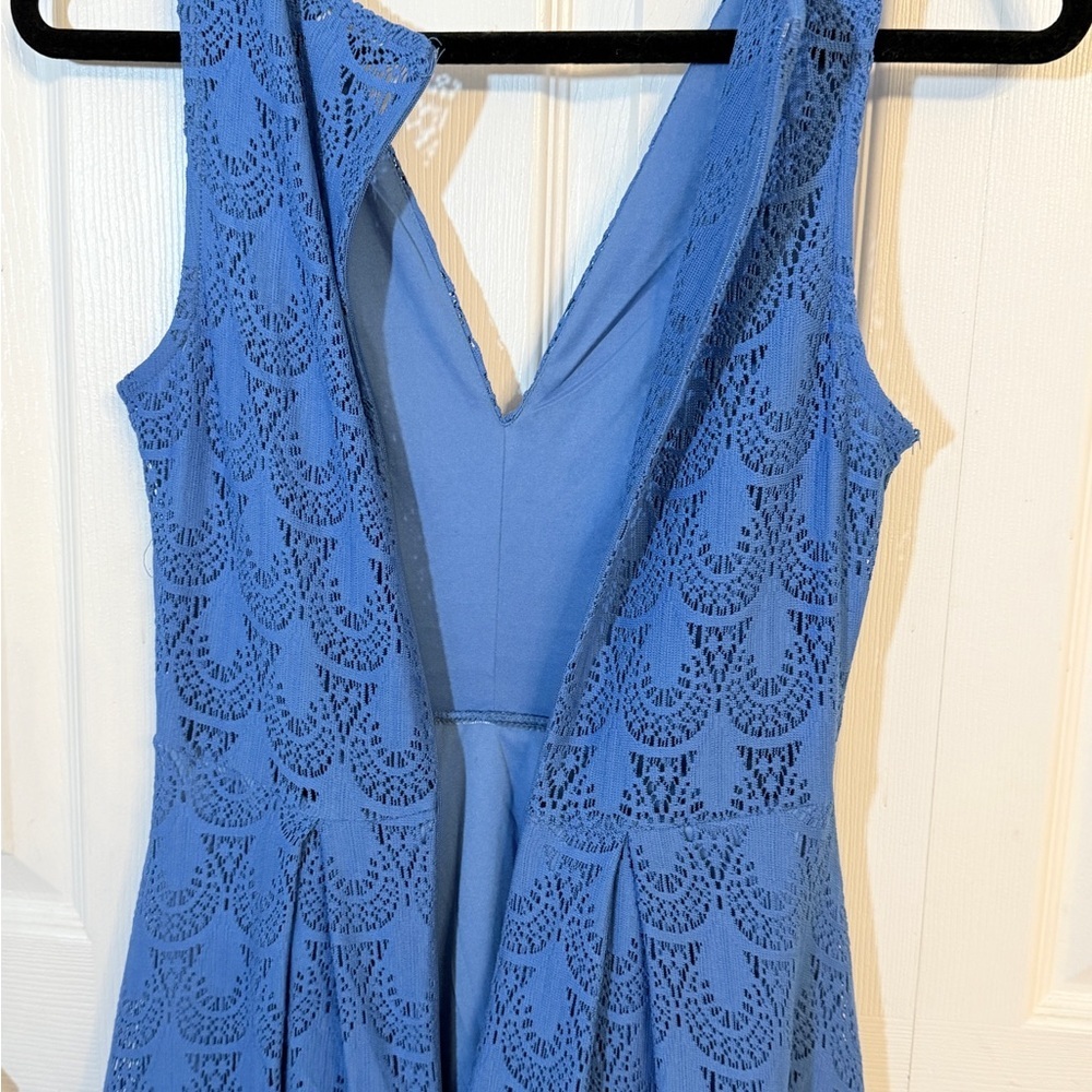 Charlotte Russe Blue Lace Midi Dress Sz XS. AB - Picture 5 of 6